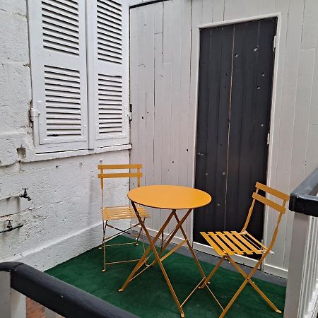 Studio Cosy Meuble, Terrasse Et Patio Pour Velo Рошфор Экстерьер фото