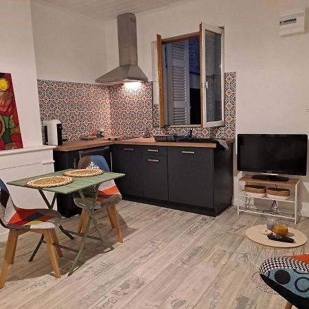 Studio Cosy Meuble, Terrasse Et Patio Pour Velo Рошфор Экстерьер фото